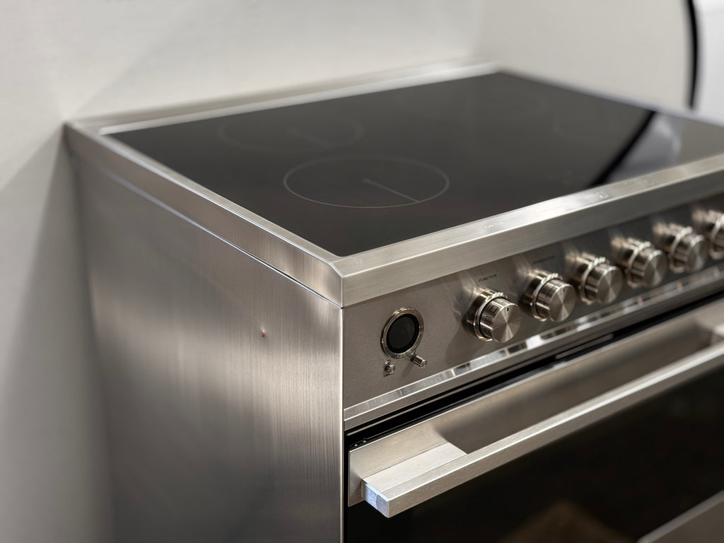 Fisher & Paykel Series 9 Contemporary Series OR30SDI6X1 30 Inch Freestanding Induction Range with 4 Cooking Zones, 3.5 cu. ft. Oven, Warming Drawer, Self Clean, AeroTech™ System, PowerBoost, Hot Surface Indicator, and Sabbath Mode: Stainless Steel