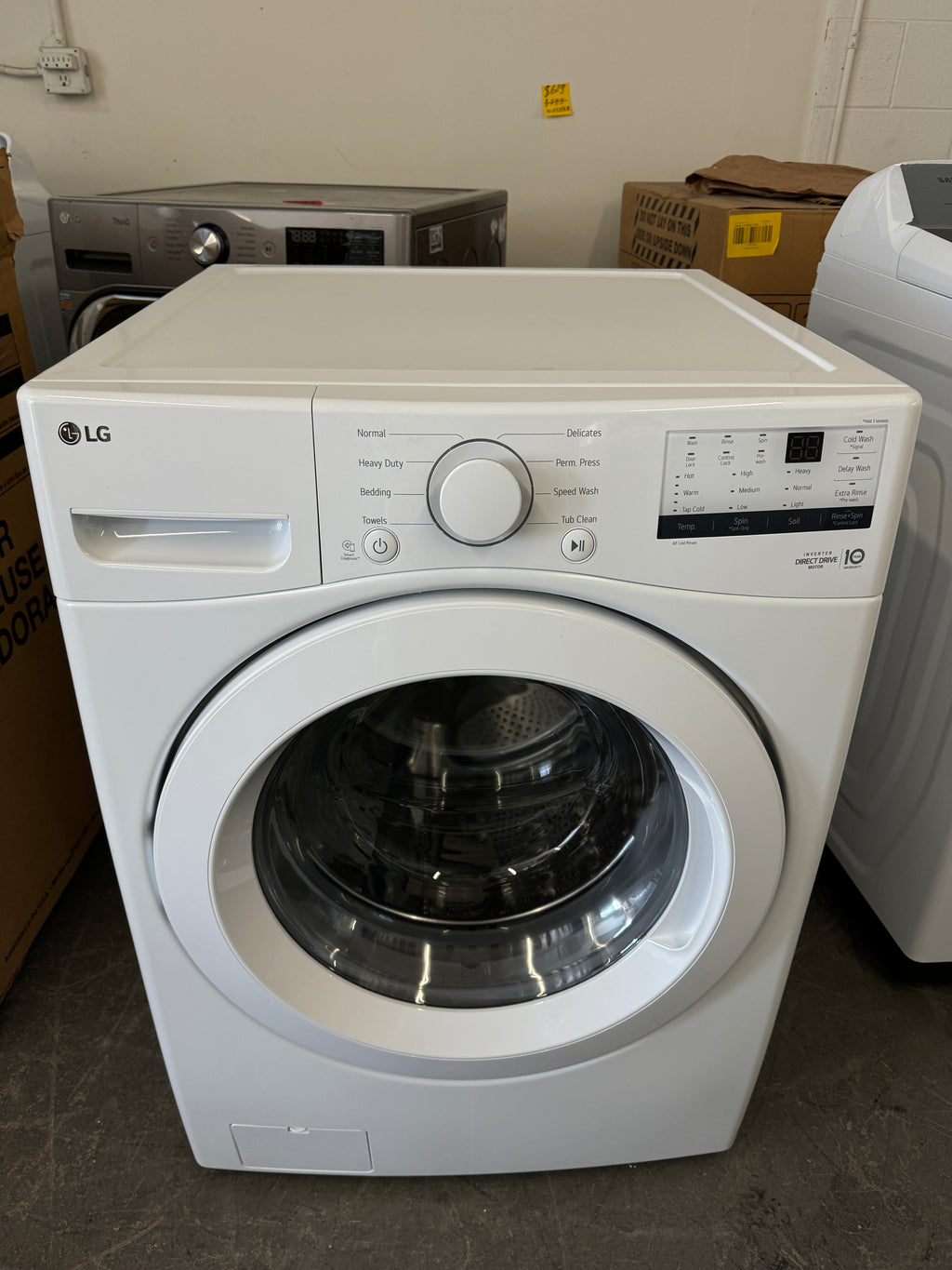 LG WM3400CW 27 Inch Front Load Washer with 4.5 Cu. Ft. Capacity 8 Was Appliance Store Discount
