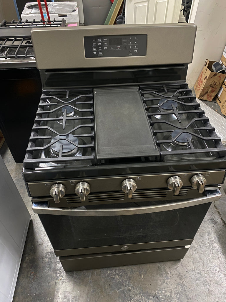 GE JGB735EPES 30 Inch Freestanding Gas Convection Range with 5 Sealed Burners, 5 Cu. Ft. Oven Capacity, Storage Drawer, Edge-to-Edge Cooktop, Self-Clean+Steam Clean, Integrated Griddle, and Center Oval Burner: Fingerprint Resistant Slate