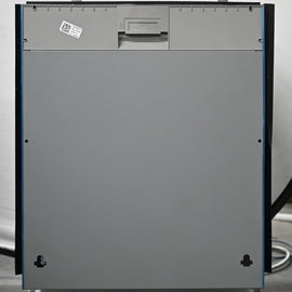 Thermador DWHD640EPR Emerald Series. 24 Inch. Smart Dishwasher. Panel Ready
 24 Inch Fully Integrated Smart Dishwasher with 16 Place Setting Capacity, 8 Wash Cycles, and Chef's Tool Drawer® 3rd Rack: Custom Panel Ready