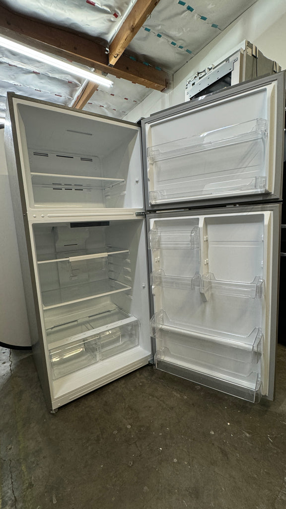 Insignia NS-RTM18SS2 Top-Freezer Refrigerator 18 Cu. Ft.: Stainless Steel