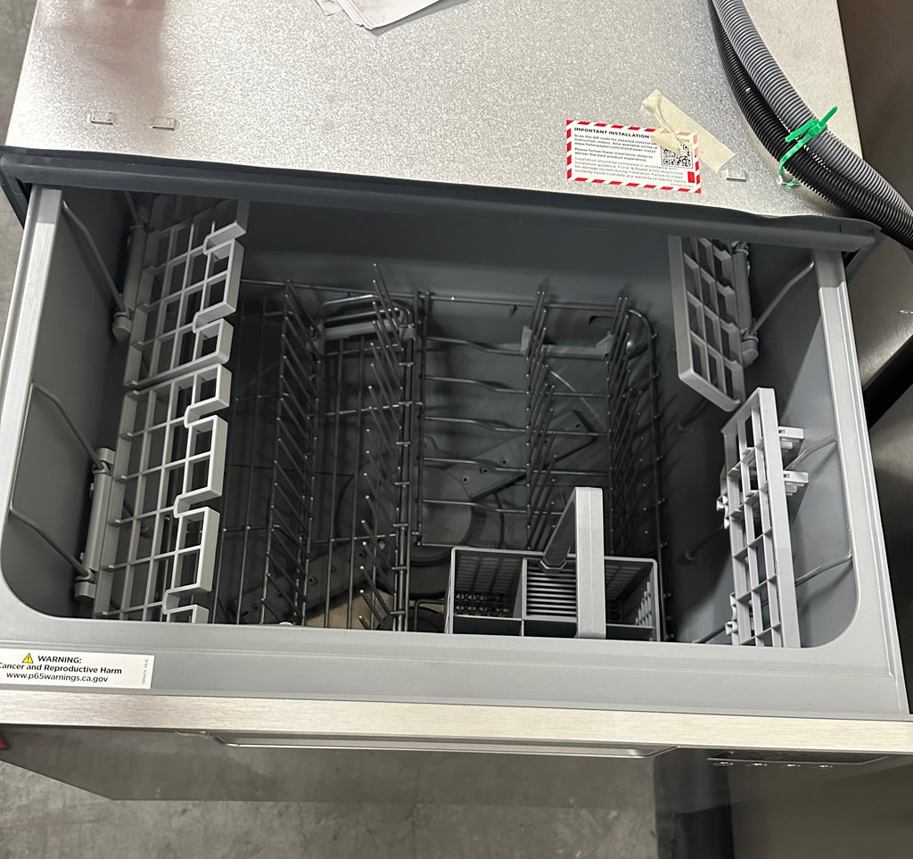 Fisher & Paykel DishDrawer Series DD24S 24 Inch Full Console Double DishDrawer™ with 14 Place Setting Capacity, 6 Wash Cycles, 6 Wash Programs, 45 dBA Silence Rating, Cutlery Basket, Easy to Load, SmartDrive™ Technology, Ergonomic Design: Stainless Steel