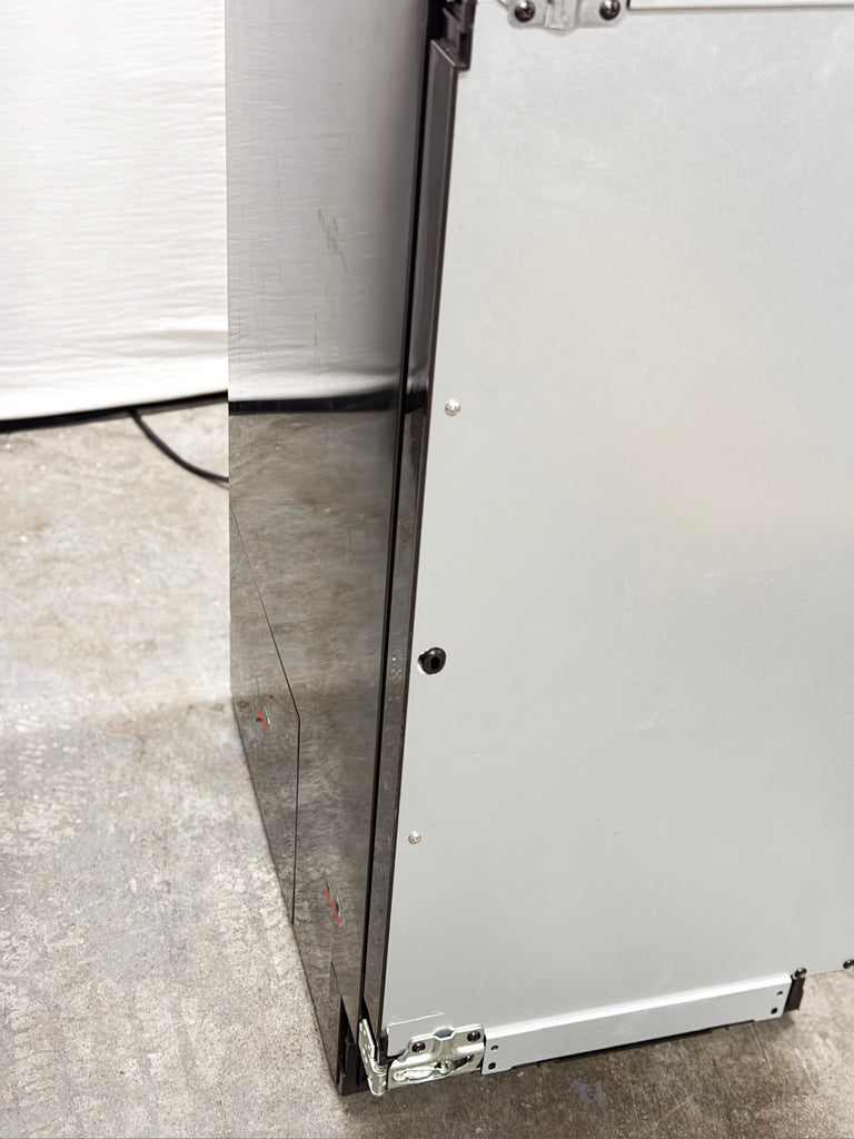 GE  UCC15NPRII 15 Inch Under Counter Panel Ready Ice Maker with Clear Ice, Wi-Fi Connectivity, LED Lighting, Ice Scoop, Clean Reminder Light, 50lbs Daily Production, 26 Lbs. Capacity, and UL Listed: Panel Ready