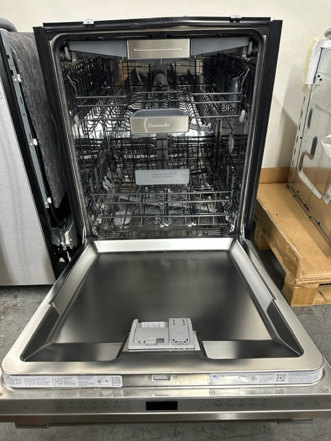 Thermador Sapphire Series DWHD760CFP 24 Inch Fully Integrated Built-In Smart Dishwasher with 16 Place Setting Capacity, 7 Wash Cycles, 44 dBA, and ENERGY STAR®: Stainless Steel, Pro Handle
