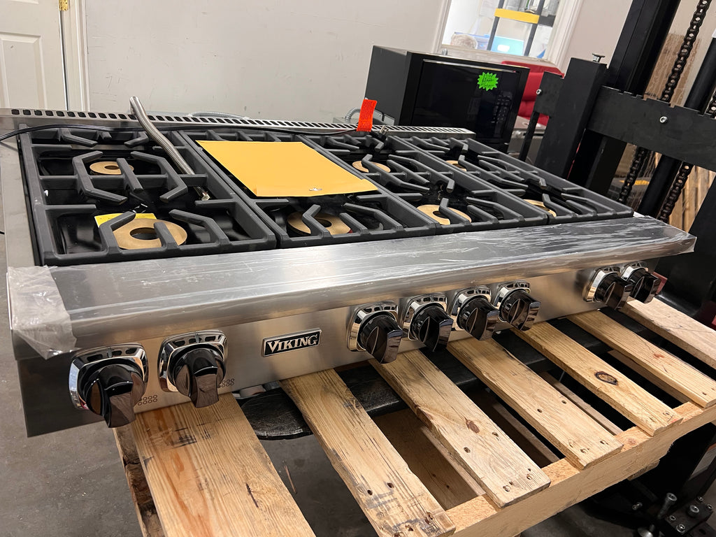 Viking 7 Series VRT7488BSS 48 Inch Pro-Style Gas Rangetop with 8 Elevation™ Burners, VariSimmer™ Setting, SureSpark™ Ignition System, SoftLit™ LED Lights, 3 Burner Sizes, Brass Flame Ports and Easy-to-Clean Surface: Natural Gas: Stainless Steel