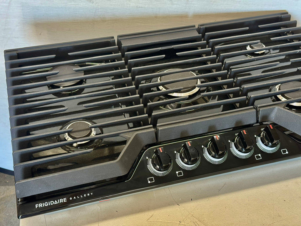 Frigidaire Gallery Series GCCG3648AB 36 Inch Gas Cooktop with 5 Sealed Burners, Quick Boil Burner, Simmer Burner, Continuous Grates, Backlit LED Knobs, and ADA Compliant: Black
