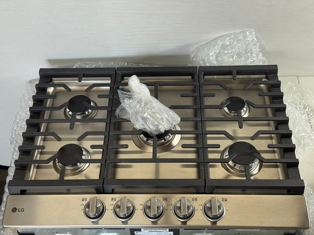 LG  CBGJ3023S 30 Inch Gas Cooktop with 5 Sealed Burners, Continuous Cast-Iron Grates, 20K BTU Ultraheat™ Burner, EasyClean® Stainless Steel Cooktop, Knobs Control, and Auto Reignition: Stainless Steel
