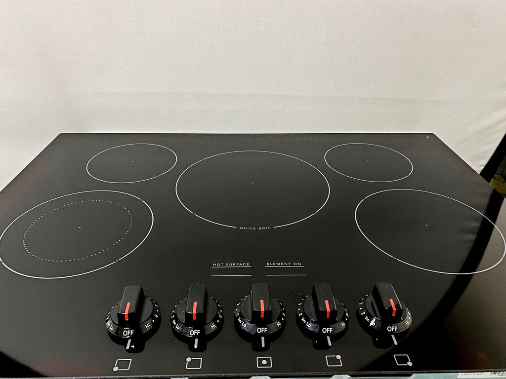 Frigidaire Gallery Series FGEC3068UB 30 Inch Electric Cooktop with Fits-More™ Cooktop, SpaceWise® Expandable Elements, Hot Surface Indicators, Ceramic Glass Cooktop, Quick Boil, Express-Select® Controls and A.D.A. Compliant: Black