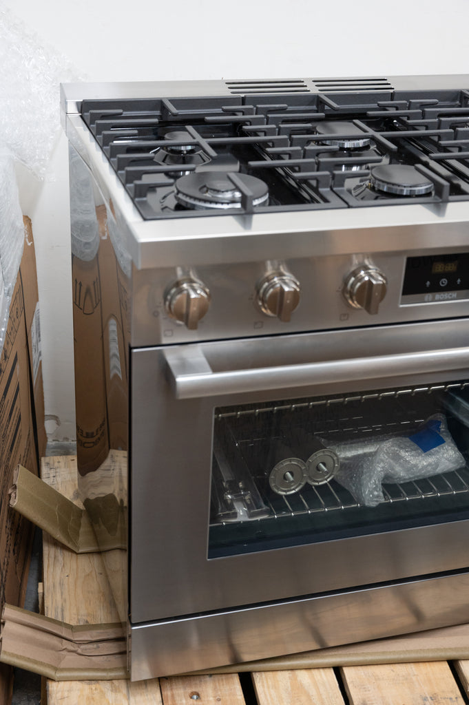 Bosch 800 Series HGS8655UC 36 Inch Freestanding Gas Range with 6 Sealed Burners, 3.4 cu. ft. Oven Capacity, Continuous Grates, Convection Oven, and Self-Cleaning: Stainless Steel