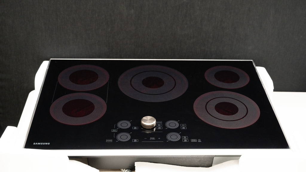Samsung NZ30K7570RS 30 Inch Electric Cooktop with 5 Radiant Heating Elements, Rapid Boil, Simmer/Melt Burners, Dishwasher Safe Blue LED-Illuminated Knobs, Wi-Fi Connectivity and Hot Surface Indicator Light: Stainless Steel Trim