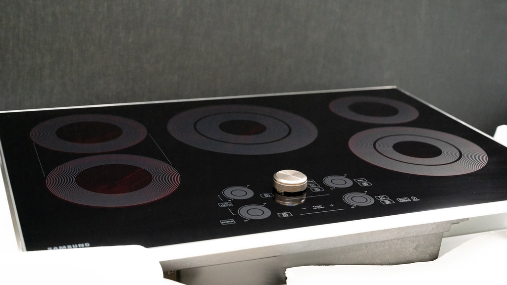 Samsung NZ30K7570RS 30 Inch Electric Cooktop with 5 Radiant Heating Elements, Rapid Boil, Simmer/Melt Burners, Dishwasher Safe Blue LED-Illuminated Knobs, Wi-Fi Connectivity and Hot Surface Indicator Light: Stainless Steel Trim