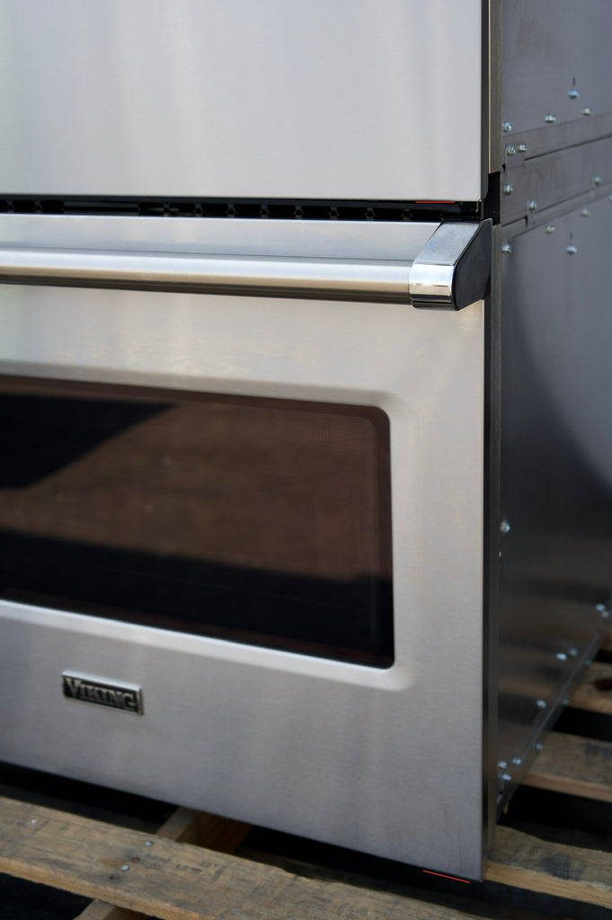 Viking 5 Series  VDOE130SS 30 Inch Built-In Double Electric Wall Oven with 8.6 cu. ft. Total Capacity, TruConvec™, Vari-Speed Dual Flow™, Rapid Ready™ Preheat, TruGlide™ Racks and 10-Pass Broiler: Stainless Steel
