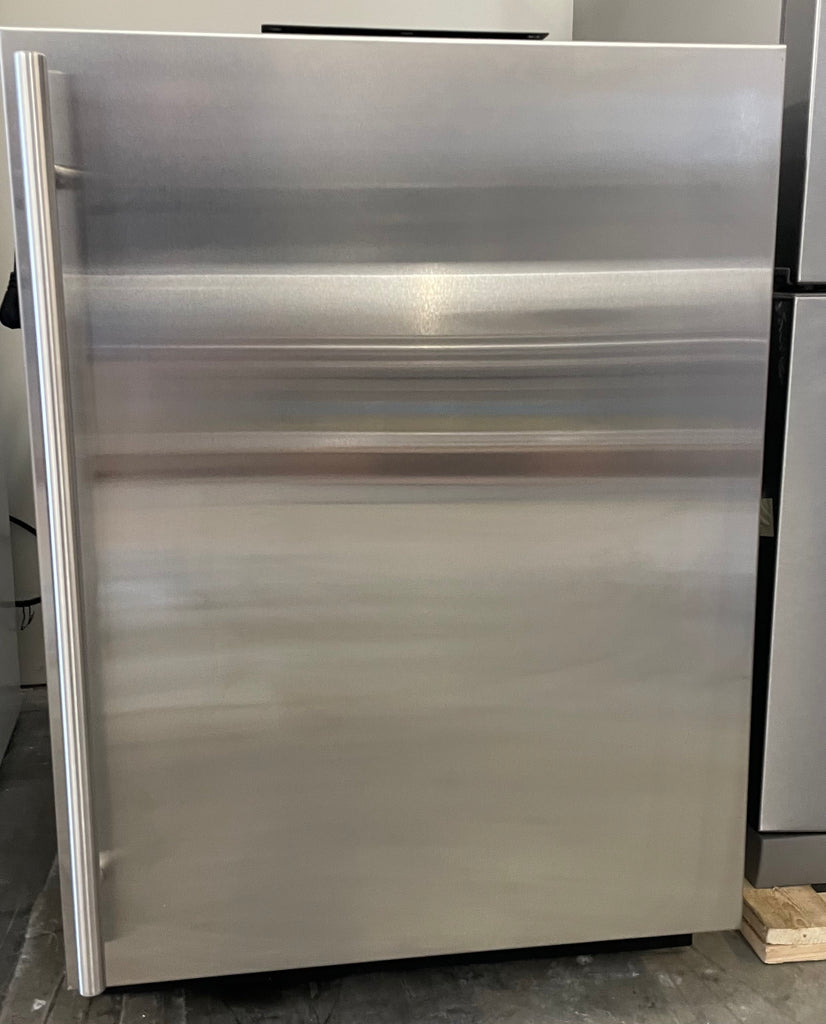 U-Line 3000 Series U3024FZRS00B 4.5 cu. ft. Built-in Freezer with 3 Full-Extension Vinyl-Coated Wire Baskets, LED Theater Lighting, Automatic Defrost, U-Select Control and Star-K Certified Sabbath Mode: Stainless Steel
