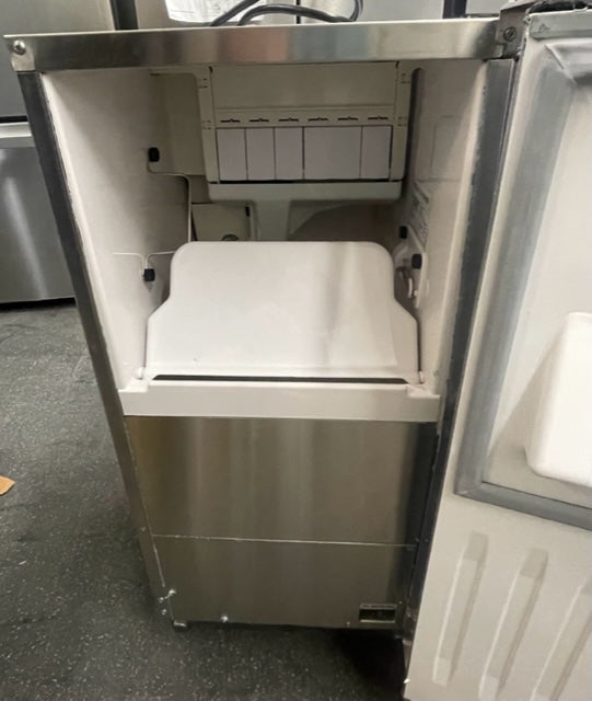 Perlick H50IMW 15 Inch Clear Ice Maker with 27 lb. Storage Capacity, 55 lbs. Production Capacity per 24 Hours, Front Vented and Forced Air Refrigeration System: Requires Custom Panel. Drain Pump Included